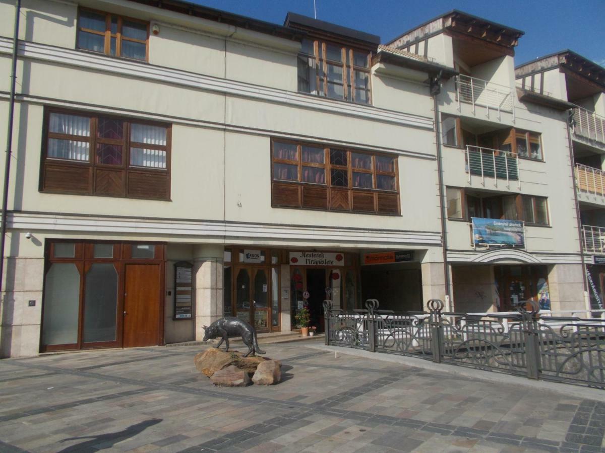 Retron Szinva-Lux Miskolc Exterior foto